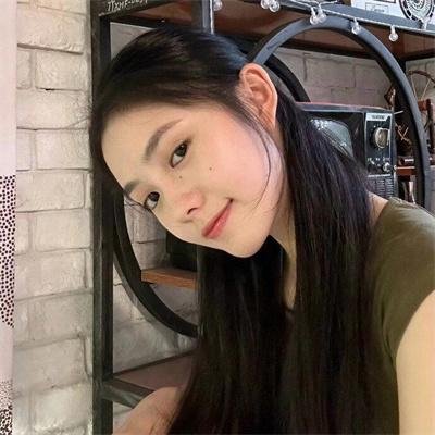 配角